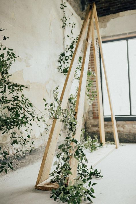 Colorful Vintage Wedding, Diy Planning, Wild Carrot, Pallet Wedding, Wedding Arbour, Wedding Altars, Editorial Shoot, Geometric Wedding, Ceremony Arch