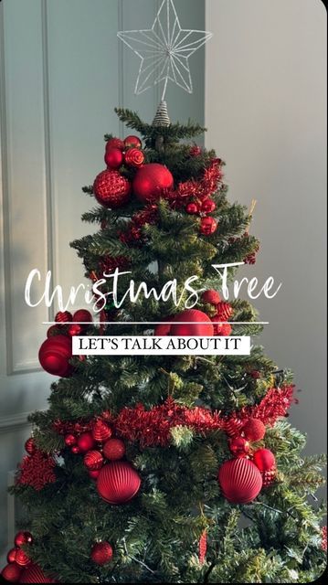 Christmas Trees Decorated, Make Christmas Tree, Plant Ties, Diy Home Projects, Diy Shop, How To Make Christmas Tree, Christmas Tree Baubles, Xmas Decor, Christmas Baubles