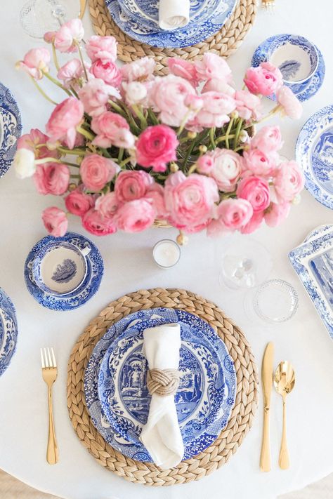 Blogger Stephanie Ziajka designs a romantic table setting for 2 in today's intimate Valentine's Day tablescape! Click through for blue and white tablescape details (plus an all pink centerpiece tutorial using only pink ranunculus) on Diary of a Debutante! #blueandwhite #spode #blueitalian #tablescape #tabledecor #tablefortwo #ranunculus Pink And Blue Place Setting, Pink Blue Table Setting, Pink And Blue Tablescapes, Pink And Blue Tea Party, Spode Table Setting, Blue And Pink Table Setting, Romantic Table Setting For Two, Pink And Blue Theme, Fall Aesthetic Decor