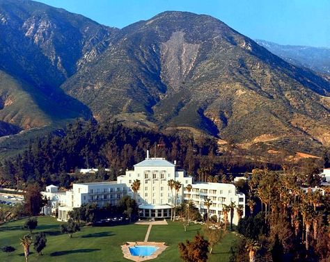 Arrowhead Springs Resort, San Bernadino CA.

 I stayed here in the mid 90's, absolutely stunning. Would be great if it were open again as a resort. San Bernardino Mountains, Mid 90's, Dorothy Draper, San Bernardino California, San Bernardino County, California History, Lake Arrowhead, Paul Revere, Inland Empire