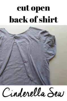 Diy Open Back Shirt No Sew, Diy Open Back Shirt, Diy Backless Shirt, Cut T Shirt Neckline, Restyle Old Clothes, Diy Winter Clothes, Tee Upcycle, Diy Backless, Diy Clothes Jeans