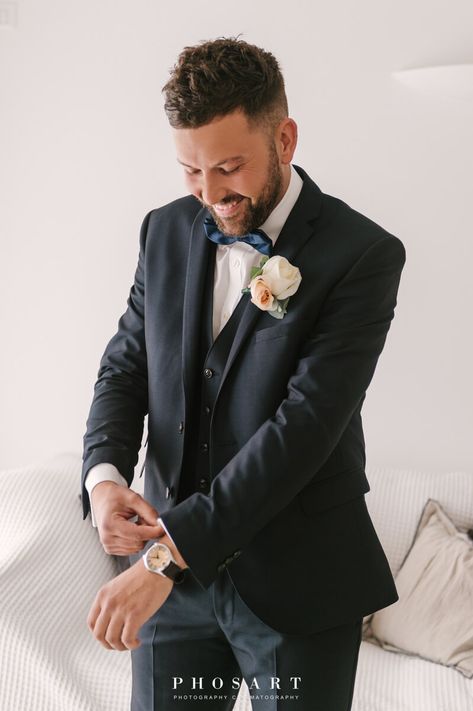 Royal blue groom suit - Rocabella Santorini Wedding Royal Blue Groom Suit, Black Grooms Suit, Royal Blue Groom, Black Grooms, Blue Groom Suit, Groom Shots, Pose Pengantin, Blue Groom, Groomsmen Poses