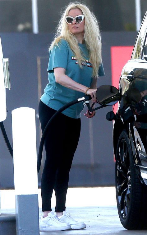 Erika Girardi Claps Back at Criticism of Her Dressed-Down Gas Station Outfit amid Legal Woes Rhobh Outfits, Erika Jayne Outfits, Erika Girardi, Erika Jayne, Stilettos Heels, Clap Back, Slouchy Tee, Housewives Of Beverly Hills, Bold And The Beautiful