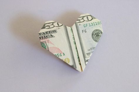 Dollar Heart Origami, Hart Origami, Money Origami Heart, Fold Dollar Bill, Easy Money Origami, Money Folding, Folded Money, Gifting Money, Origami Easy Step By Step