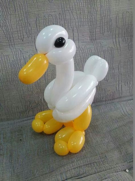 Cool Balloon Animals Ideas, Cool Balloon Animals, Balloon Animal Sculpture, Cute Balloon Animals, How To Make A Balloon Animal, Balloon Animal Ideas, Balloon Animal Art, How To Make Balloon Animals, Balloon Twisting Ideas