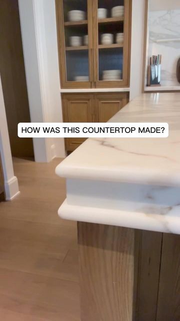 Erin Stetzer on Instagram: "Spilling the secrets as to how this gorgeous countertop was made ✨ in the #SMHoustonEstate 🏡 Design: @studiomcgee Architect: @reagan_andre_architecture Builder: @erinstetzerhomes Want to talk with Erin about YOUR project? For homeowners and builders, whether you are looking for input on a current project or thinking about building or remodeling a home, Erin and her team are here to help you through the entire process! Head to https://www.erinstetzerhomes.com to book a virtual consult with Erin today ✨💻🙌 ______ #erinstetzerhomes #homebuilder #custombuilder #customhomes #customhomebuilder #construction #dreamhome #homeinspo #homedesign #builder #homesweethome #newhome #newconstruction #housegoals #buildersofinstagram #dreamhouse⁠ #archdaily #architecturelover Erin Conway Kismet House, Kitchen Island Countertop Seam, Quartz Countertop Seam, Erin From Home Town Hair, Countertop Sourcevena Ore Quartzite Counter Tops, Counter Top Edges, New Kitchen Designs, Happy House, House Goals