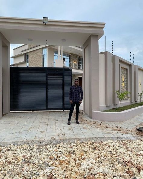 Entrance Pillars, Latest Gate Design, Bedroom Pop Design, Compound Wall Design, House Front Door Design, Front Wall Design, House Main Gates Design, House Fence Design, House Balcony Design