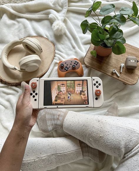 Console Aesthetic, Cosy Gaming, Cozy Gamer, Legends Arceus, Best Gaming Setup, Cozy Gaming, Disney Coffee Mugs, Nintendo Switch Accessories, Video Games Nintendo