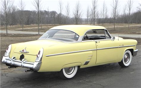 Stylish 1953 Mercury Monterey hardtop restored in original trim 1950 Cars, 1953 Mercury, 65 Chevy Impala, Chrysler Saratoga, Yellow Cars, 60s Cars, Pontiac Parisienne, Mercury Monterey, American Trucks