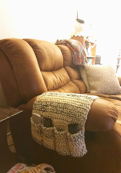 Chair Caddy Pattern, Arm Chair Caddy Pattern, Couch Arm Covers, Couch Organizer, Couch Caddy, Tv Remote Holder, Coffee Crochet, Remote Caddy, Arm Crocheting