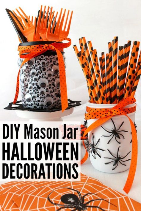 Mason Jar Halloween Decorations, Diy Halloween Party Decor, Mason Jar Halloween, Halloween Party Table Decorations, Halloween Party Decor Ideas, Kids Halloween Party Decorations, Diy Halloween Dekoration, Diy Halloween Party, Halloween Decorations To Make