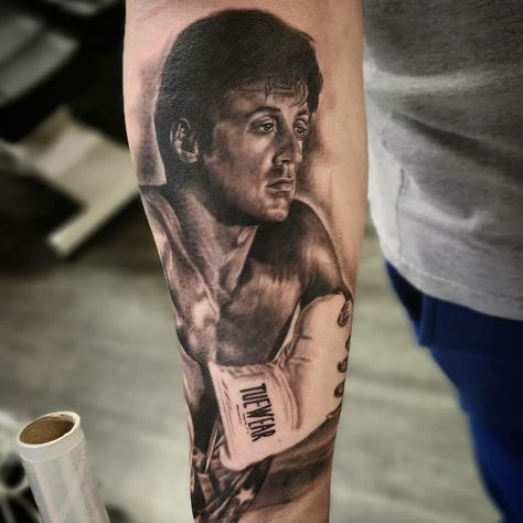 Rocky Balboa Tattoo, Rocky Tattoo, Boxing Tattoos, Thor Art, Chicano Tattoo, Movie Tattoos, Rocky Balboa, Sylvester Stallone, Back Tattoos