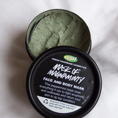 For Acne Skincare, Mask Of Magnaminty, Best Lush Products, Diy Lush, Products For Oily Skin, Products For Acne, Bath Stuff, Natural Hair Treatments, Lush Products