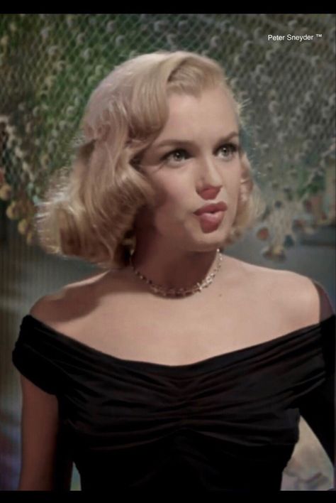 Marilyn Monroe as Angela in “ The Asphalt Jungle “ 1950 #marilyn The Asphalt Jungle, John Mcintire, James Whitmore, Sterling Hayden, Bogart And Bacall, John Huston, Noir Movie, Norma Jean, She Movie