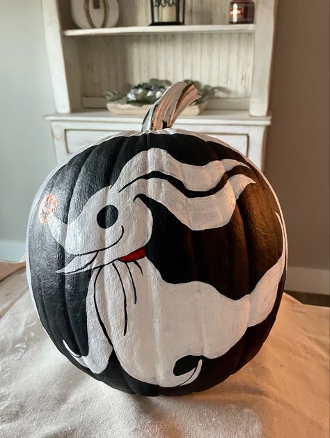 Olivia’s 3rd Grade Pumpkin Painting Project. White Pumpkin Design, Pumpkin Painting Nightmare Before, Pumpkin Painting Ideas Tim Burton, Couples Pumpkin Painting Ideas, Scary Pumpkin Painting Ideas Creative, Pumpkin Painting Ideas Nightmare Before, Painted Cat Pumpkin, Pumpkin Painting Ideas Scream, Zero Pumpkin Painting