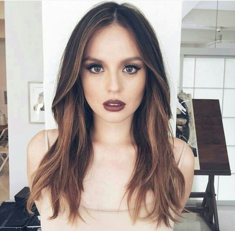 Georgina Georgina Wilson, Short Hairdos, Dark Lipstick, Hot Hair Styles, Asian Hair, Pull Off, Hair Care Tips, Gorgeous Hair, Hair Looks