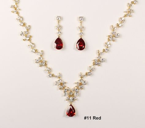 Red Bridal Jewelry Set Burgundy Bridal Earrings CZ Necklace - Etsy Fancy Necklace Gold, Red Wedding Jewelry, Dark Red Wedding, Red Jewelry Set, Quinceanera Jewelry, Gold Jewelry Prom, Prom Necklaces, Color Borgoña, Bridal Jewelry Set