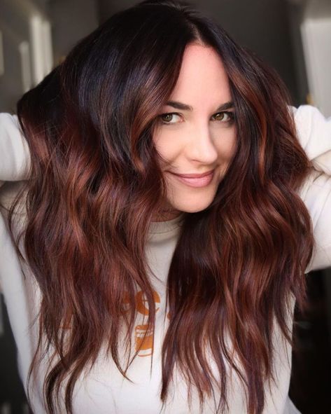 Dark Hair with Auburn Highlights Dark Rooted Copper Hair, Dark Copper Red Brown Hair, Dark Brown Auburn Balayage, Dark Brown To Red Hair Before And After, Dark Red Hair With Money Piece, Red Face Framing Highlights, Black To Copper Hair, Black And Copper Hair, Deep Auburn Hair