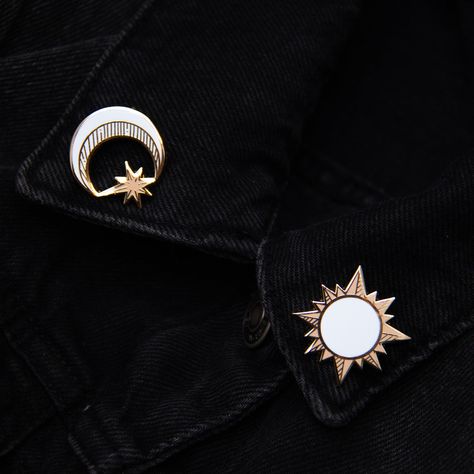 Gold Sun Star Enamel Pin, Green Witch Aesthetic, W.i.t.c.h Aesthetic, Collar Pin, Lapel Pins Mens, Jacket Pins, Witch Fashion, Witchy Fashion, Golden Sun