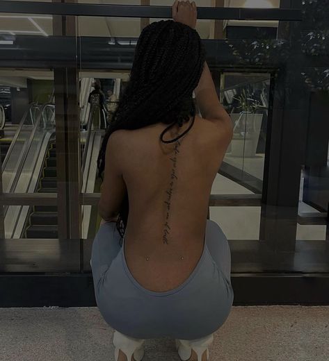 Back Piercings, Girl Back Tattoos, Black Girls With Tattoos, Spine Tattoos For Women, Tattoos For Black Skin, Dope Tattoos For Women, Stylist Tattoos, Cute Tattoos For Women, Classy Tattoos