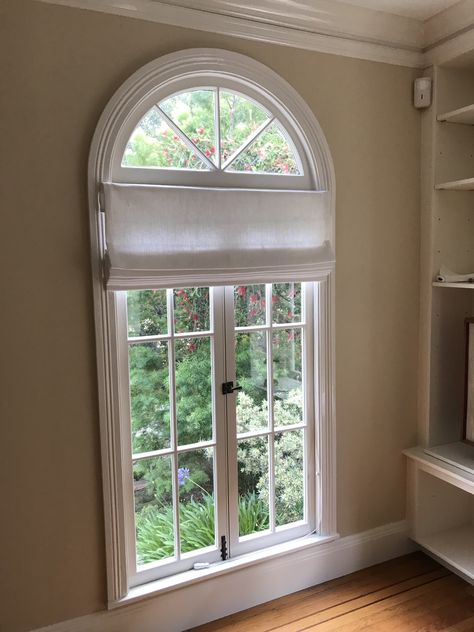 Arch Window Bedroom Ideas, Roman Shades Arched Window, Roman Shade Arched Window, Arched Window Molding, Arched Window Ideas, Arch Window Bathroom, Bedroom With Arched Window, Curtain For Arched Window, Curtains For Arched Windows Living Room