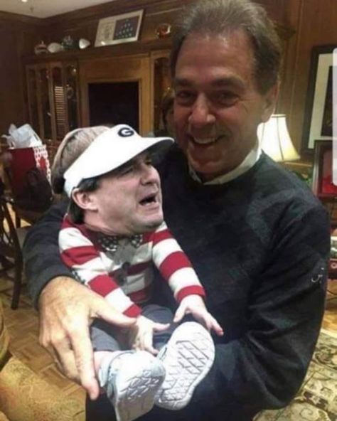 772 Likes, 38 Comments - #BeatGeorgia | EST 11/23/16 (@_bamasports_) on Instagram: “SABAN DOES IT AGAIN!!! - AFTER A MASSIVE SECOND HALF FROM THE OFFENSE AND DEFENSE, ALABAMA COMES…” Nick Saban Quotes, Alabama Football Funny, Alabama Crimson Tide Football Wallpaper, Alabama Football Team, Kirby Smart, Alabama Football Roll Tide, Georgia Dawgs, Sec Football, Georgia Football