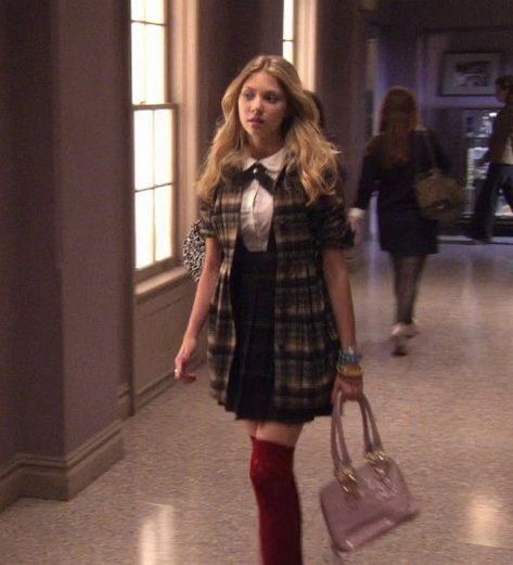 Jenny Humphrey Outfits, Gossip Girl Outfits Inspiration, Jenny Humphrey Style, Gossip Girl Party, Jenny Humphrey, Gossip Girl Outfits, Gossip Girl Fashion, City Outfits, Wardrobe Tips