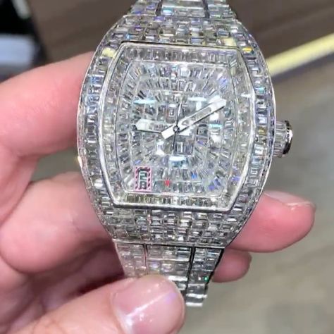 Keyshia Ka'oir Davis’s Instagram profile post: “Platinum Emerald🥶 Richard Mille!!! #BirthdayGirl 1/6” Richard Mille Watches Men, Glittery Jewelry, Richard Mille Watches, Rolex Diamond, Gold Diamond Watches, Rapper Jewelry, Fancy Watches, Diamond Watches For Men, Expensive Jewelry Luxury