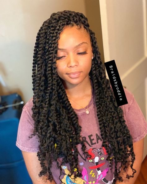 Short Passion Twist, Crochet Hair Extensions, Hair Instagram, Protective Hairstyle, Twist Styles, Twist Braid Hairstyles, Pelo Afro, Goddess Locs, Crochet Braids Hairstyles