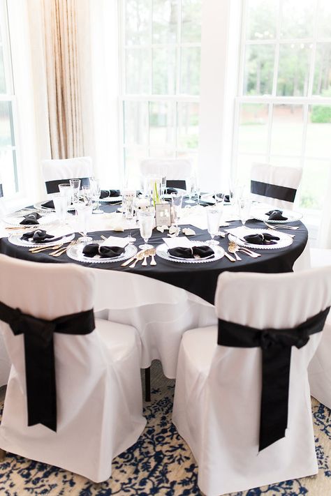 Classy, Elegant, black tie wedding. It's all about the details! Black Tie Backdrop, Black Tie Decorations, Black Tie Party Decorations, Elegant Table Settings Classy, Black And White Table Setting, Head Table Wedding Decorations, Wedding Rehearsal Dinner Decorations, Event Table Settings, Floral Table Setting