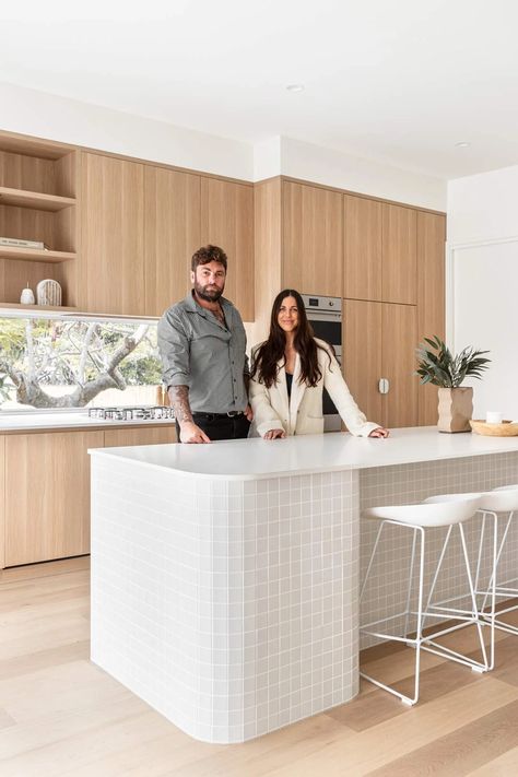 Kitchen Island Tiles, Kitchen Island Tile Ideas, Modern Coastal Kitchen Design, Tiled Kitchen Island, Tile Kitchen Island, Tiled Island, Tile Island, Coastal Boho Kitchen, Coastal Home Design