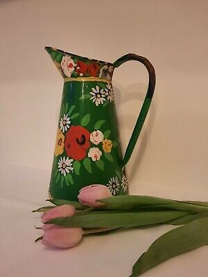 Watering Can Ideas, Handpainted Vase, Can Ideas, Life Reference, Pretty Houses, Vase Flowers, Painted Illustration, Painted Flower, Yuzuru Hanyu