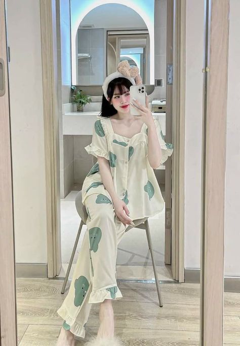 Korean Night Outfit, Cute Pj Outfits, Cute Night Outfits, One Set Outfit, Comfy Trendy Outfits, Night Wear Pajamas, Cute Winter Boots, Linen Pants Suit, Cotton Pajama Set Women