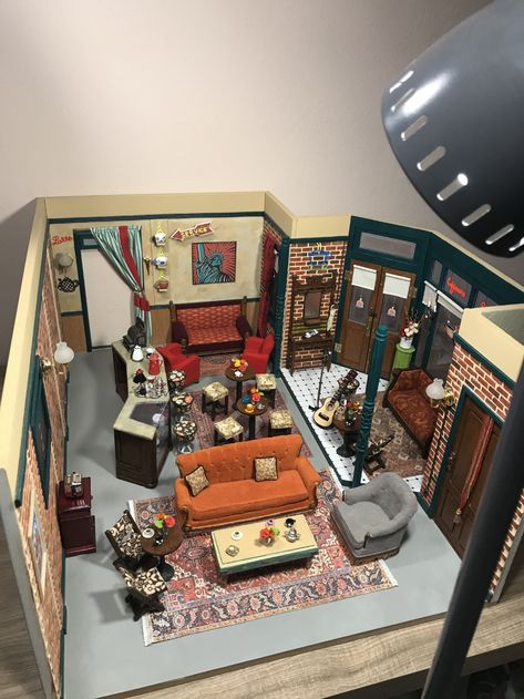 Friends Booknook, Friends Dollhouse, Friends Cafe, Friends Apartment, Room Box Miniatures, San Myshuno, Friends Scenes, Famous Houses, Friends Cast