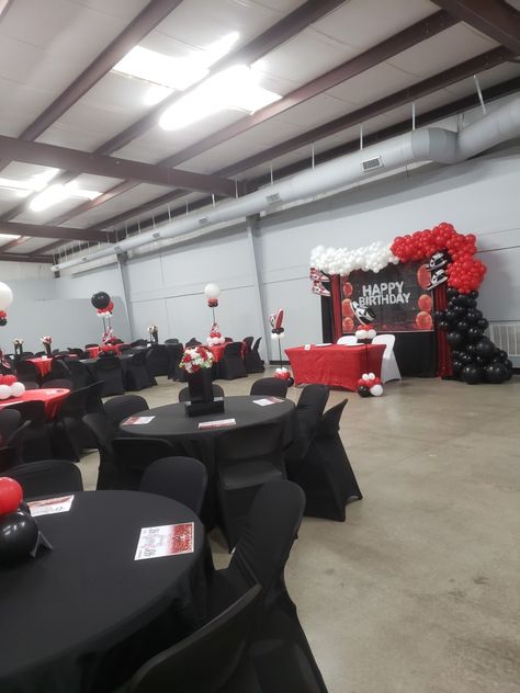 Red, black and white sneaker ball decorations Red And Black Sneaker Ball Party, Sneakerball Decor, Sneaker Ball Ideas, Sneaker Ball Party Decorations, Sneaker Ball Decorations, Sneaker Ball Party Ideas, Nike Birthday, Sneaker Ball Party, Black And White Party Decorations