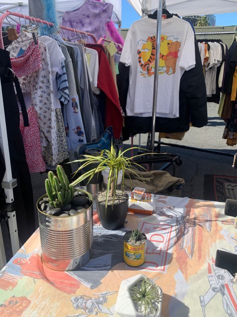 La Flea Market, Silverlake Aesthetic, Flea Market Style, Iced Latte, Silver Lake, Vintage Market, Flea Market, West Coast, Laundry Clothes