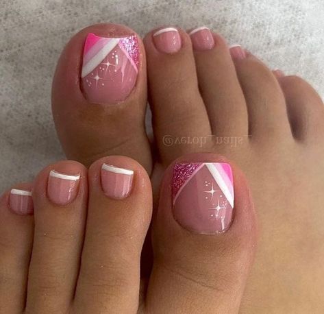 Pink Toenail Designs, Pink Pedicure Designs, French Tip Toes With Design, White Toe Nails Ideas, Semi Pies, Nails White Tip, Nails Pies, Pedi Nails, Pink And White French