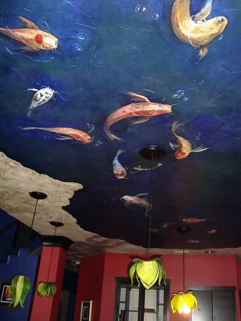 Koi pond ceiling - why not? Zen Mural, Koi Mural, Vacation House Decor, Amazing Interiors, Bathroom Mural, Coy Fish, Mural Inspiration, Koi Painting, Ceiling Painting