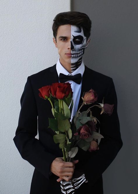 Men Skeleton Makeup, Face Paint For Men, Boy Halloween Makeup, Avantgarde Makeup, Best Costume Ideas, Mens Halloween Makeup, Skeleton Face Paint, Best Costume, Skeleton Makeup