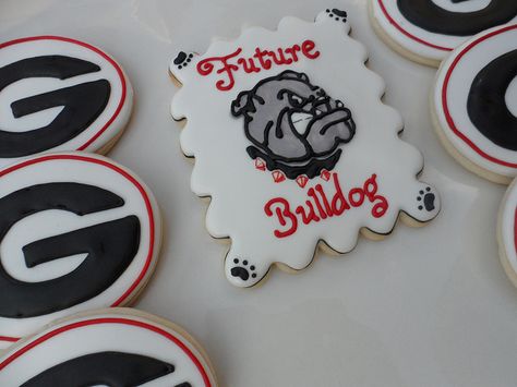 Uga Graduation Party, Bulldog Cookies, Uga Baby, Uga Graduation, Valentine Cookies Decorated, Cookie Corner, Football Baby Shower, Georgia Bulldog, Crazy Cookies