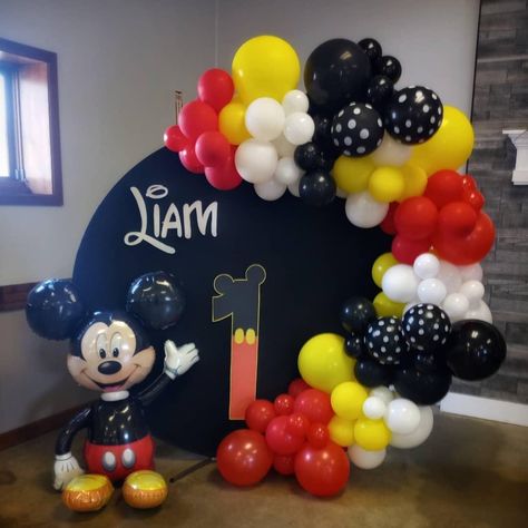 Mickey Mouse 1st Birthday Backdrop, Mickey Mouse Balloon Garland Backdrop, Mickey Mouse Balloon Backdrop, Mickey Mouse Birthday Balloon Arch, Mickey Mouse Balloon Decor, Mickey Mouse Balloon Garland, Mickey Mouse Balloon Arch, Half Balloon Arch, Mickey Mouse Backdrop