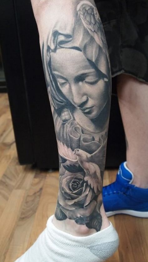 Virgin Mary Tattoo Leg, Gods Son Tattoo Ideas, Mary Praying Tattoo, Virgin Mary Praying Tattoo, Virgin Mary Chest Tattoo, Portrait Leg Sleeve Tattoo, Mother Mary Tattoo, Virgin Mary Tattoos, Religous Tattoo