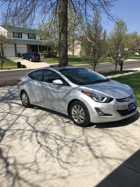 2015 Hyundai Elantra, Elantra Car, 2013 Hyundai Elantra, Grey Car, Black And White Picture Wall, Girly Car, Honda (car), Cars 3, New Photo Download