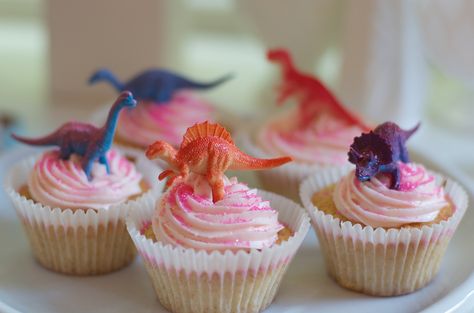 Dino Cupcakes, Cupcakes Sprinkles, Pink Dinosaur Party, Girl Dinosaur Party, Dinosaur Cupcakes, Dino Cake, Dinosaur Themed Birthday Party, Diy Cupcakes, 2nd Birthday Party Themes