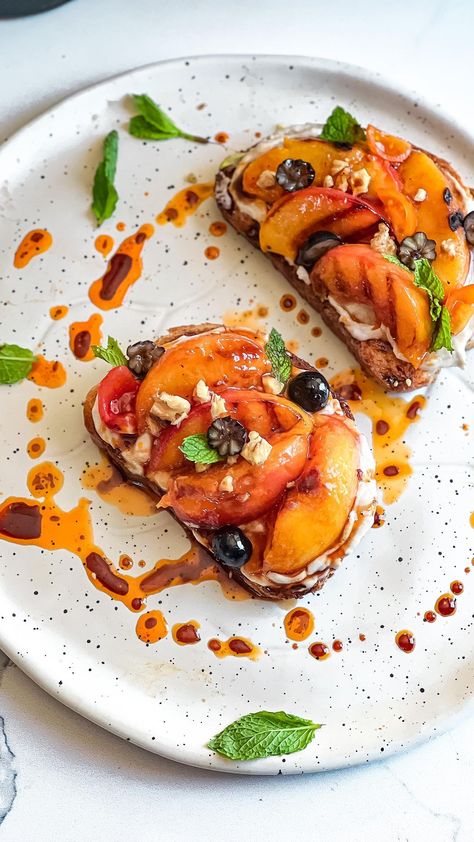 Grilled Peach Toast, Chilli Crisp, Burrata Toast, Halloween Headpiece, Balsamic Drizzle, Chili Crisp, Healthy Food Habits, Plant Based Snacks, Peaches And Cream