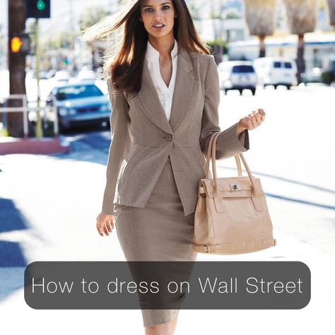 How to Dress on Wall Street (and in other conservative workplaces) ~Infographic of capsule wardrobe included. Women On Wall Street, Wall Street Outfit Women, Wall Street Women Outfit, Wall Street Fashion Women, Wall Street Outfit, Corporate Outfits Women, Wall Street Women, Wall Street Fashion, Workplace Fashion