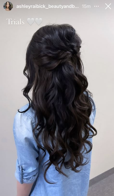 Dark Hair Down Wedding, Dark Wedding Hairstyles, Moh Updo, Long Black Wedding Hair, Bridal Hair Black Hair, Half Up Half Down Wedding Hair Black, Black Hair Bride, Black Wedding Hair, Bridesmaid Hair And Makeup