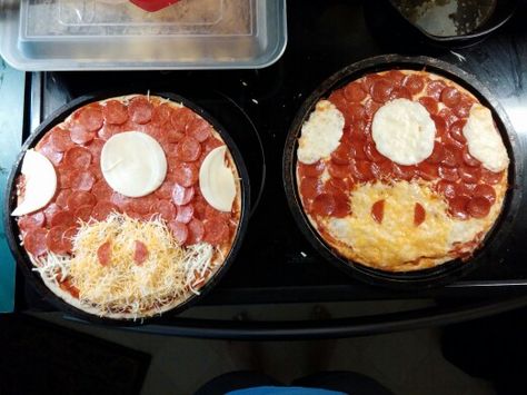 Super Mario Pizza Party, Mario Brothers Snacks, Mario Bros Dinner Ideas, Mario Lunch Ideas, Super Mario Dinner Ideas, Mario Dinner Ideas, Mario Movie Night Food, Mario Breakfast, Mario Day Food