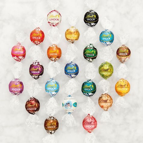 Lindor Truffle Hot Chocolate, Lindor Chocolate Flavors, Lint Lindor Chocolate, Lindt Lindor Chocolate, Hu Chocolate, Lindor Truffles, Chocolate Lindt, Lindor Chocolate, Lindt Truffles