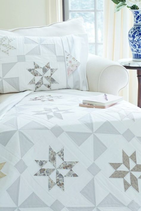 Fringe Quilt, Pillow Sham Pattern, Kollage Konst, Baby Quilt Patterns Easy, Pinwheel Quilt Pattern, Folded Star, Easy Quilting, Star Quilt Pattern, Neutral Quilt